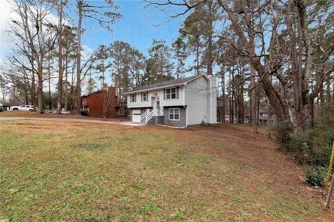 Building Photo - Fantastic 4bd/2ba home! Coming soon!