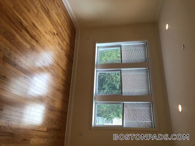 Building Photo - 3 Chauncy St