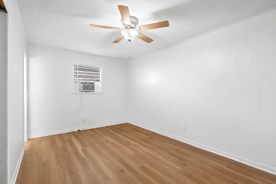 Building Photo - 206 Parmley Dr