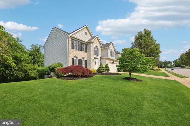 Building Photo - 2042 Clarkson Dr