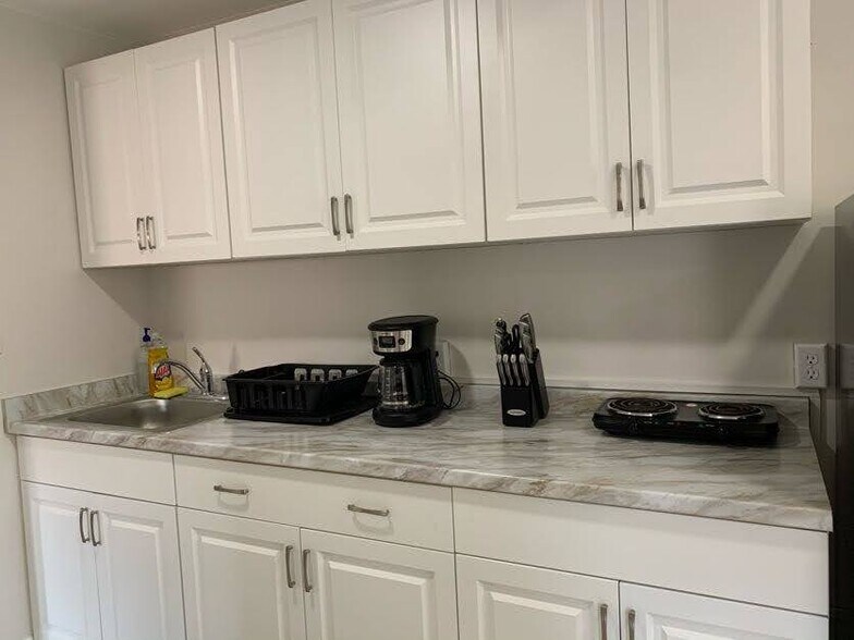 Building Photo - 372 NE 162nd St