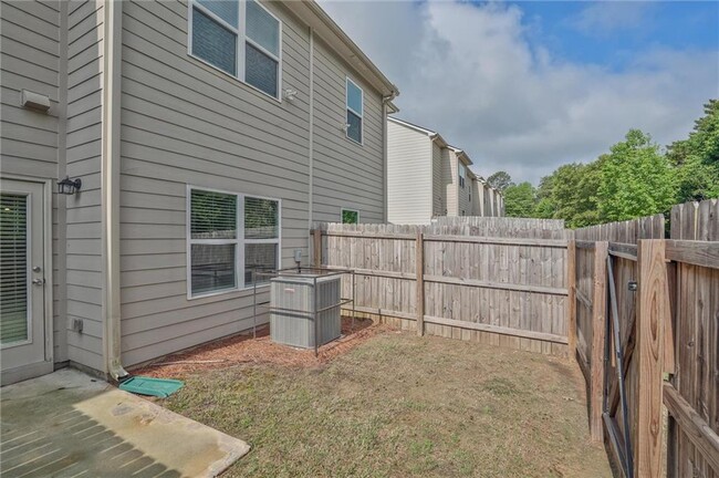 Building Photo - 6330 Scudders Dr