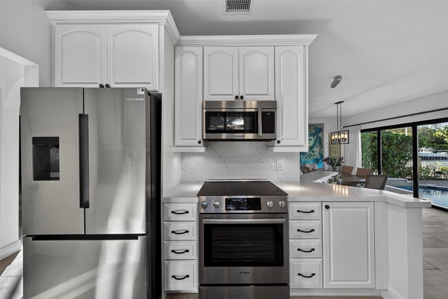 Building Photo - 1505 SE 11th St