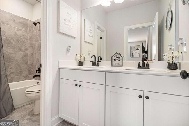 Building Photo - 603 Skye Ct