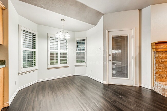 Building Photo - 1231 Shelby Dr