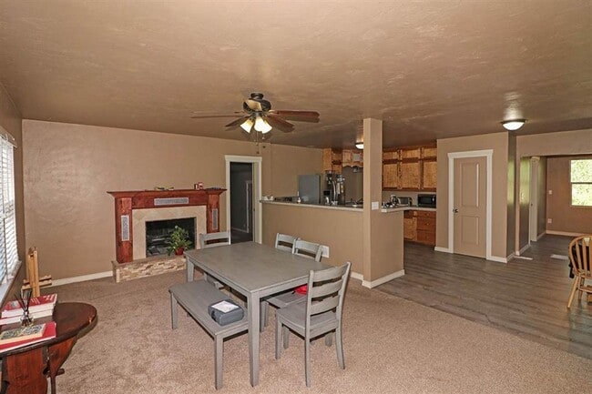 Building Photo - All utilities included 3-bedroom, 2-bathroom home in the Redlands