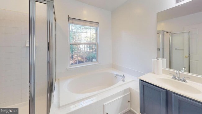 Building Photo - 26071 Ridge Manor Dr