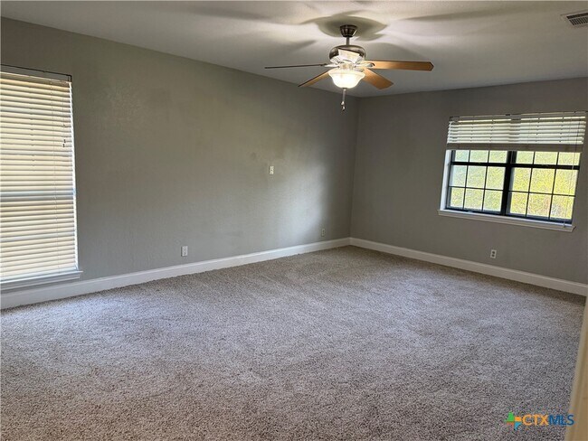 Building Photo - 506 Pecos Trail
