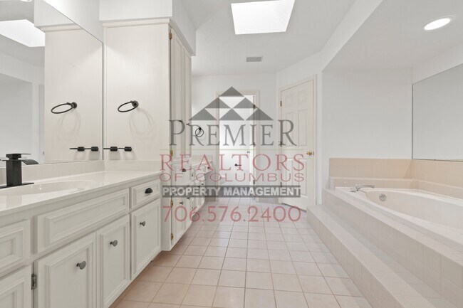 Building Photo - 4856 Spring Ridge Dr