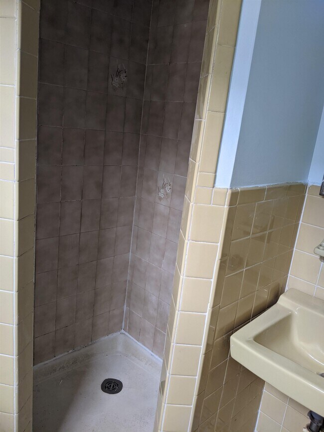 Building Photo - 809 John F. Kennedy Blvd