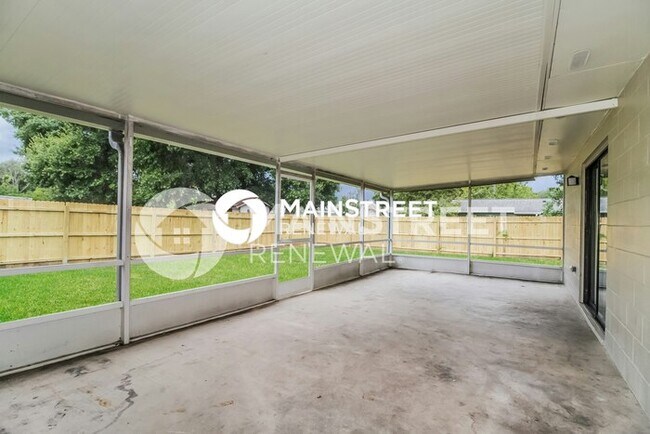 Building Photo - 4 Bedroom Pet-Friendly Home in Orlando, FL...