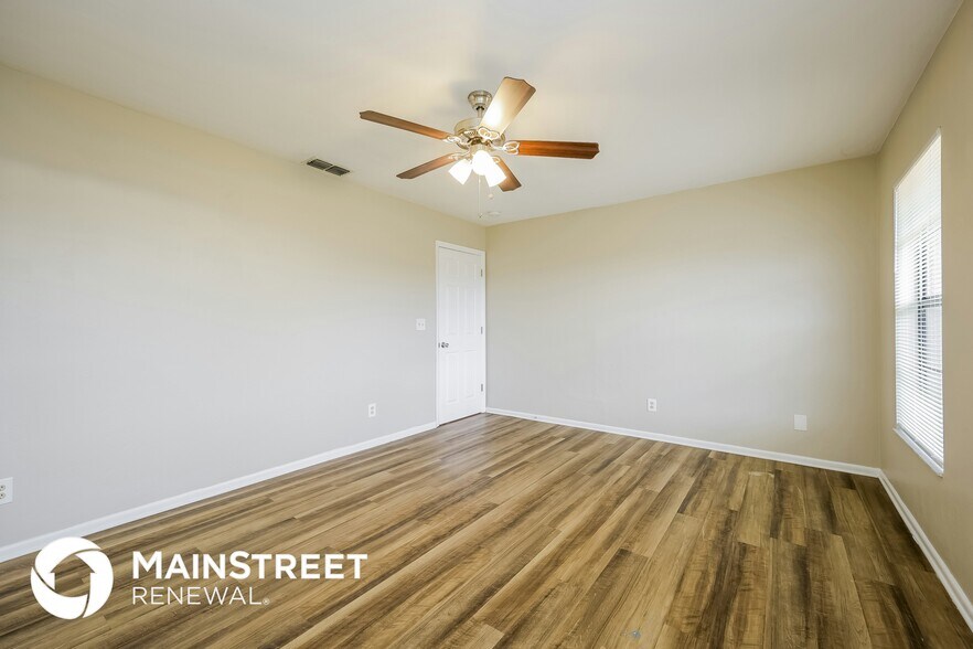 Building Photo - 108 Airview Ave