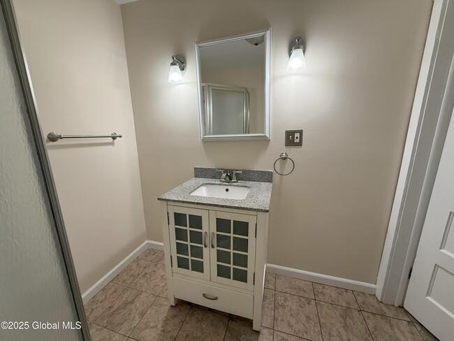 Building Photo - 7915 US-9