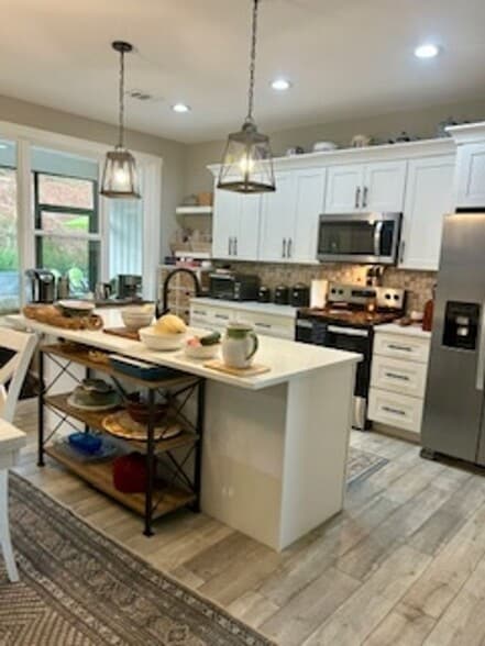 Building Photo - 154 Lakeshore Bay Dr