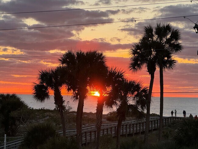 Building Photo - BEACH FRONT! Seasonal/Annual Rental – Turnkey Stunning Condo on Venice Island, 1,700+ sq ft, 2 Be...