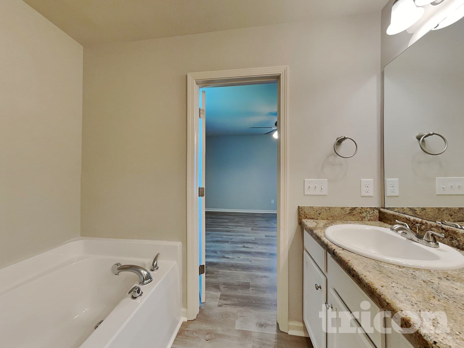 Building Photo - 123 Willow Ridge Cir