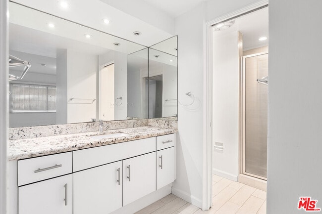 Building Photo - 7712 Pso Del Rey