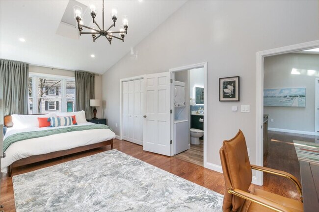 Building Photo - 17 Cedar Terrace