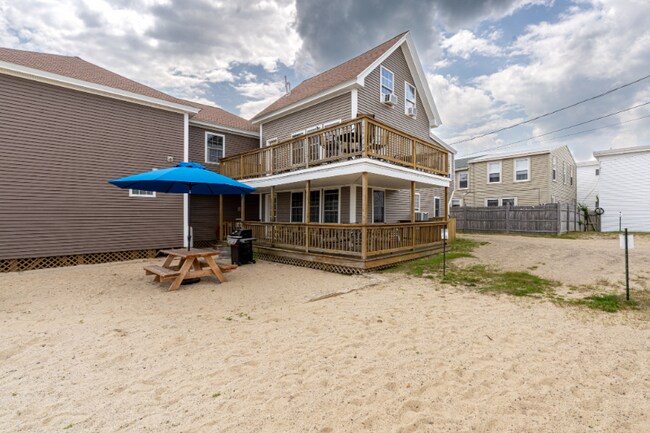 Building Photo - 2 Traynor St