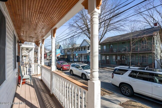 Building Photo - 53 Beekman St