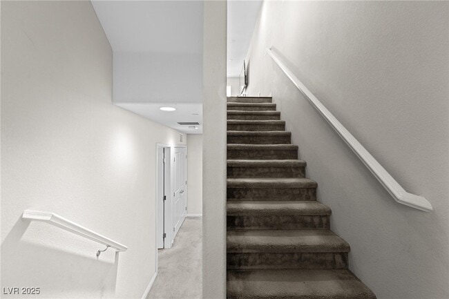 Building Photo - 9050 W Tropicana Ave