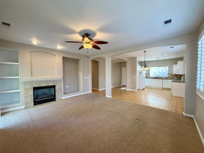 Building Photo - 10647 Vista Bonita Ln