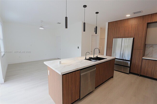 Building Photo - 14928 SW 40th St