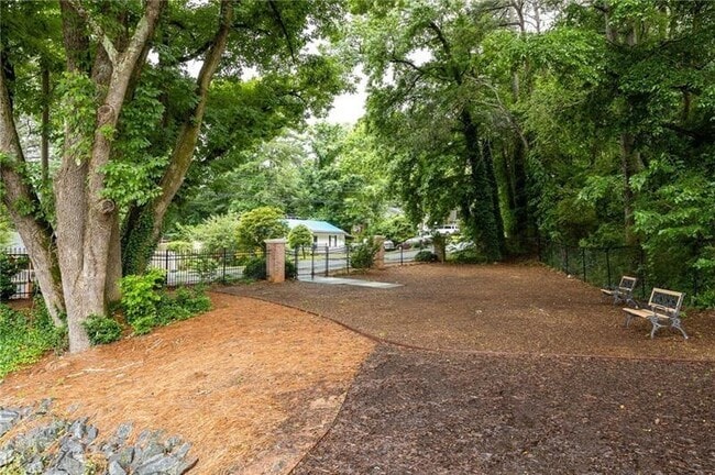 Building Photo - 1603 Glenivy