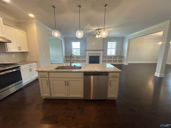 Building Photo - 14889 Imperial Dr