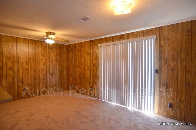 Building Photo - 2311 Walden Dr