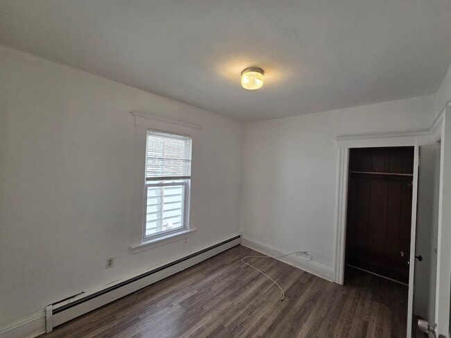 Building Photo - 293 Burgess Pl