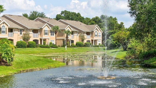 Building Photo - 8134 Colonial Village Dr