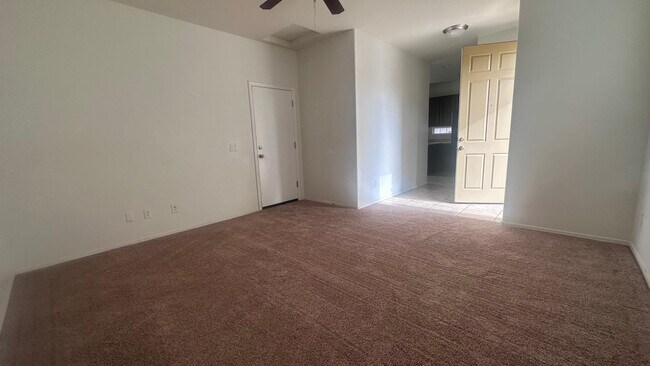 Building Photo - 7313 S 48th Dr