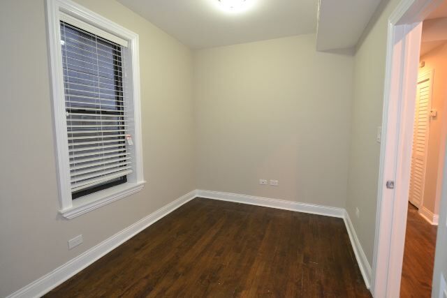 Building Photo - 2019 N Hoyne Ave