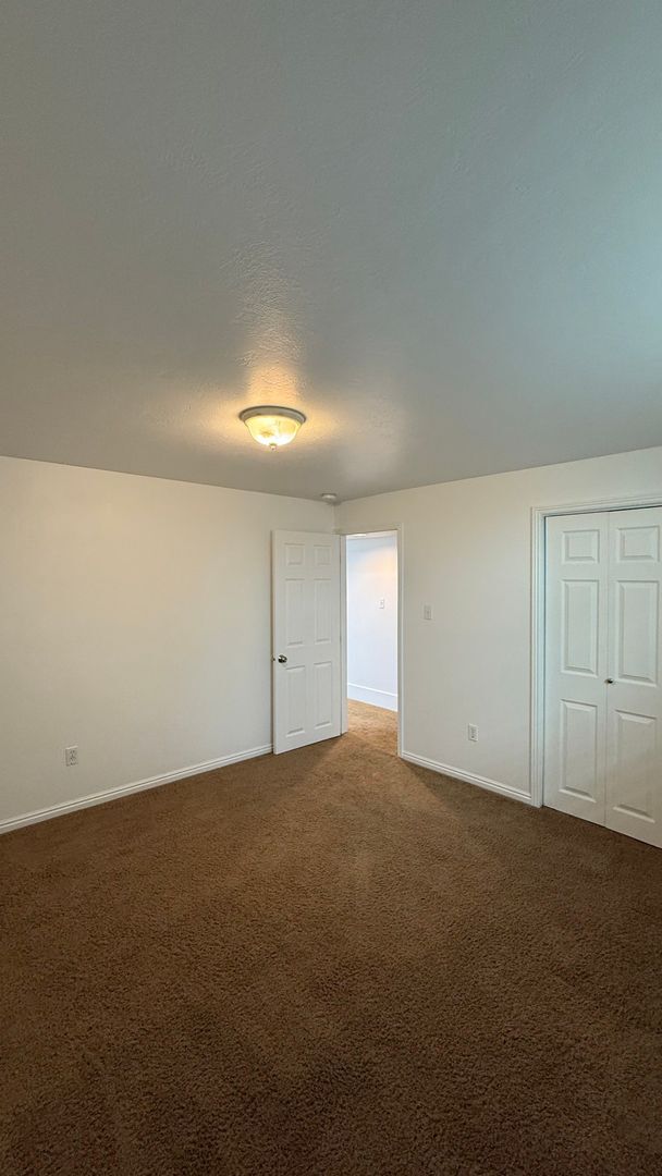 Building Photo - Large Single Family Lehi Home available now!