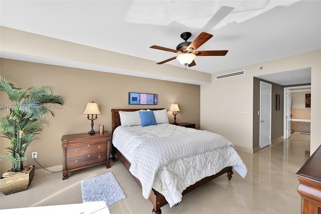 Building Photo - 1850 S Ocean Dr