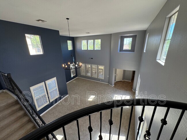 Building Photo - 20933 W Cora Vista