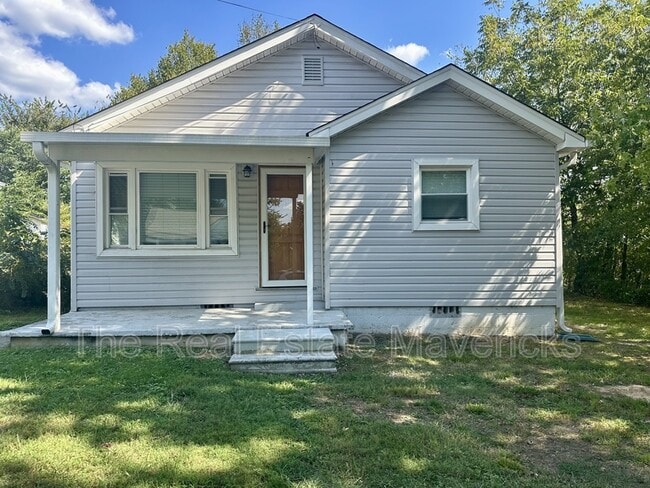 Primary Photo - 575 SE Gaut St