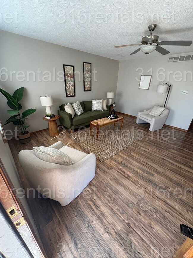 Building Photo - 6446 Mabel St