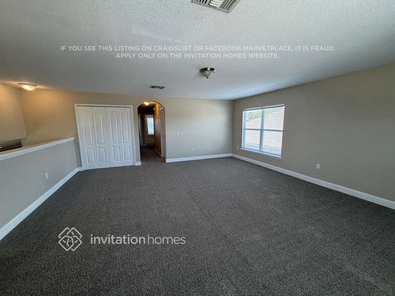 Building Photo - 1129 Hacienda Cir