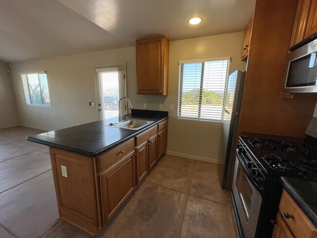 Building Photo - 12478 Hillpoint Ct