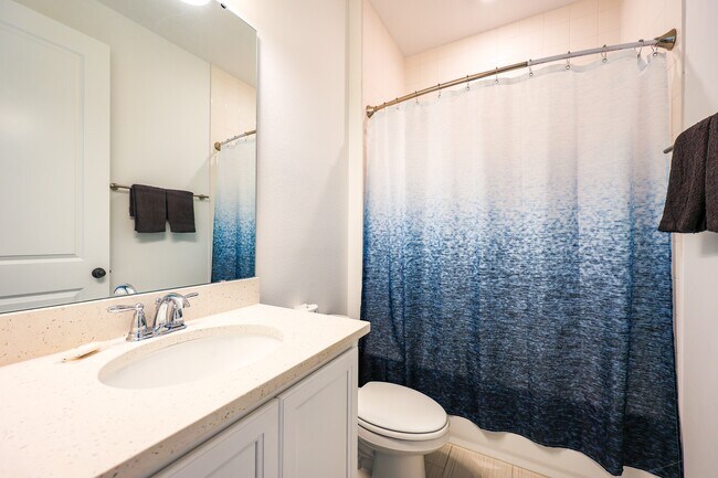 Building Photo - 2318 Lancashire St