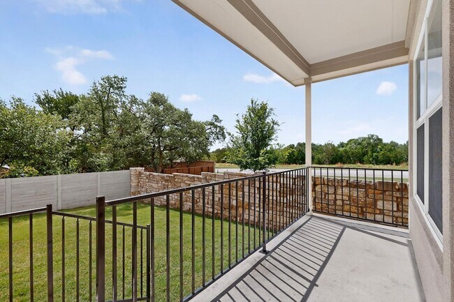 Building Photo - 941 Legends Ln