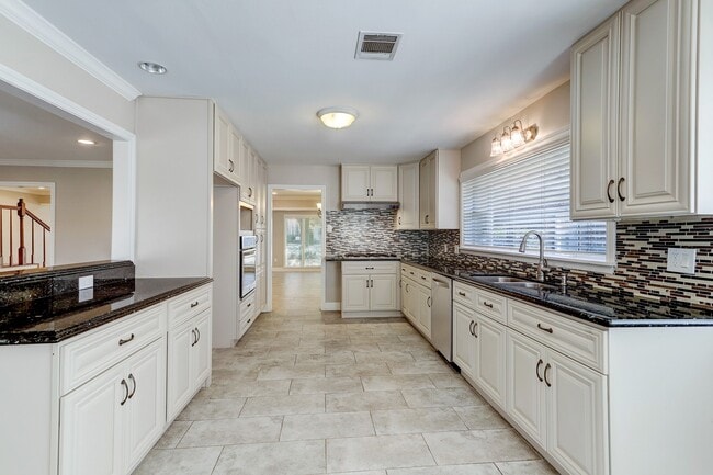 Building Photo - 4126 Durness Way