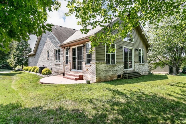 Building Photo - 415 Nevis Dr