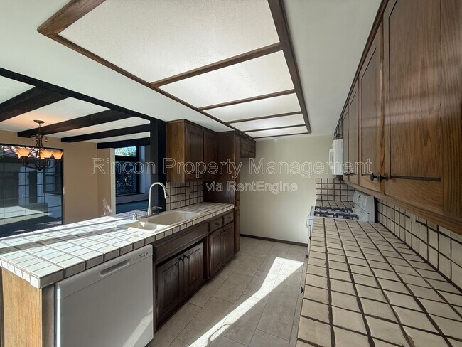 Building Photo - 408 Galvin Cir