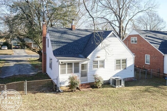 Building Photo - 433 Norvell St