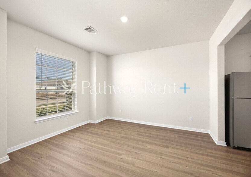 Building Photo - 1037 Costa Vista Trl