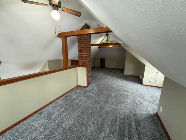 Building Photo - 1/2 OFF 1st MONTH'S RENT - Cozy Home w/ La...