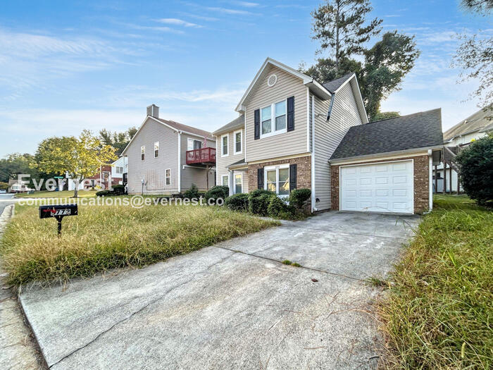 Building Photo - 5772-5773 3 Lakes Dr